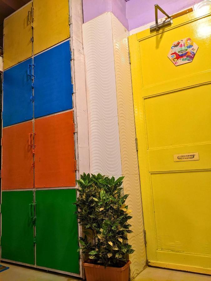 Awaara Backpackers Hostel, Alībāg Buitenkant foto