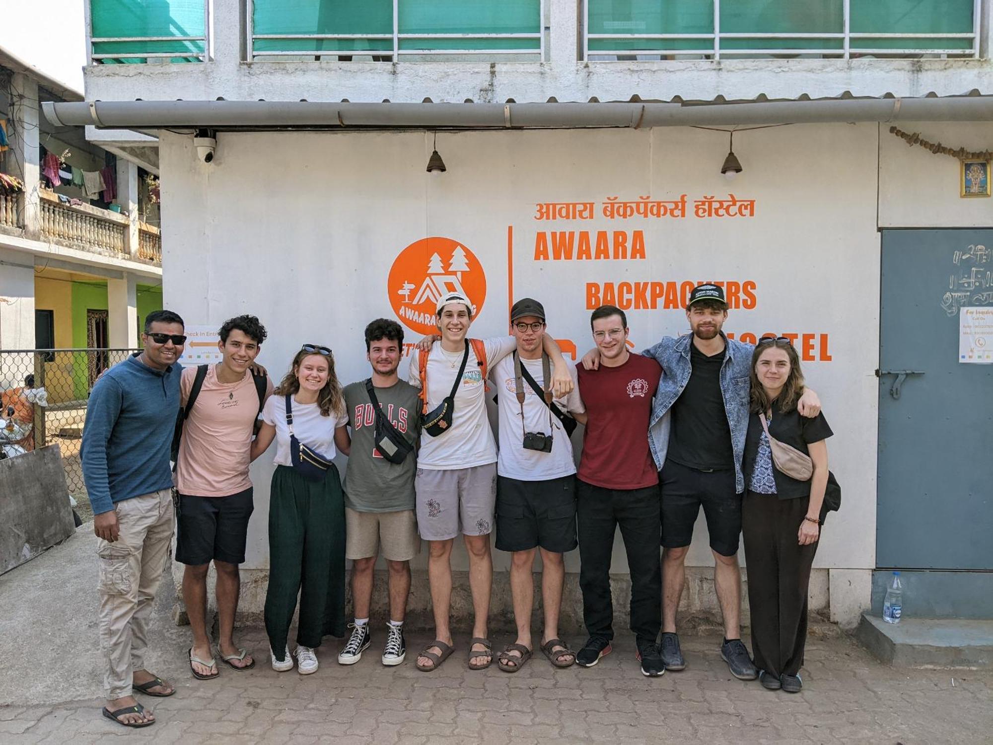 Awaara Backpackers Hostel, Alībāg Buitenkant foto