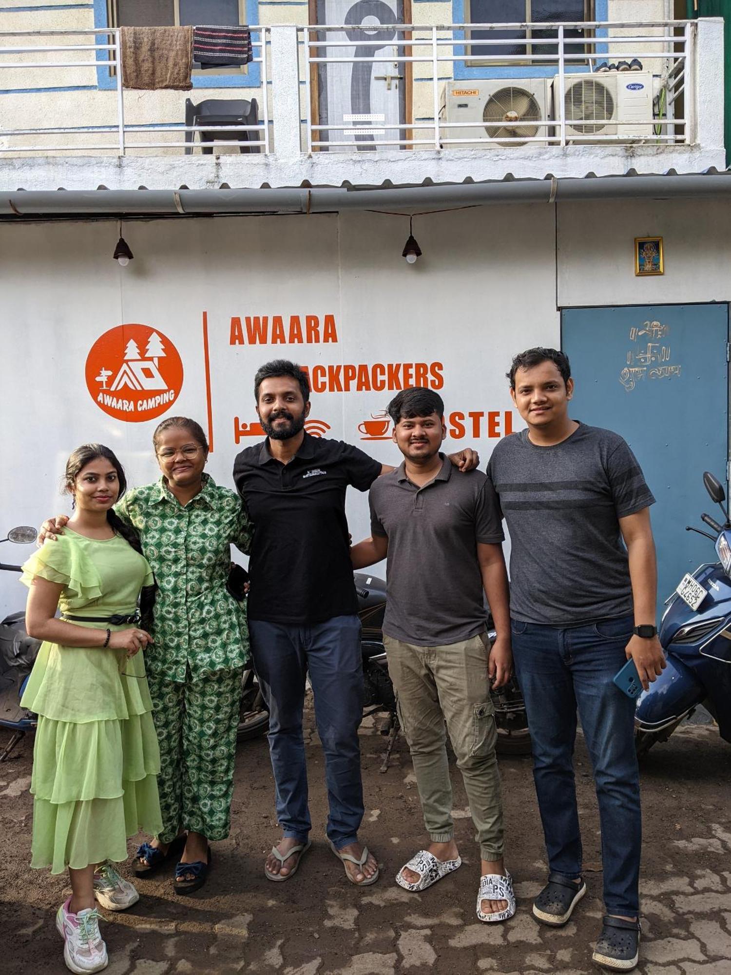 Awaara Backpackers Hostel, Alībāg Buitenkant foto